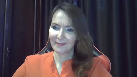 Snapshot of deina_forec6 chatting on February 16, 1:38 pm deina_forec6 online show from February 16, 1:38 pm