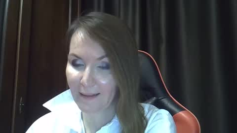 Snapshot of deina_forec6 chatting on January 13, 1:23 am deina_forec6 online show from January 13, 1:23 am