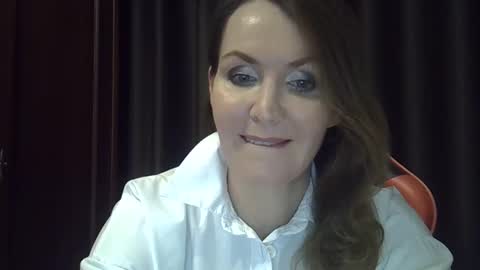 Snapshot of deina_forec6 chatting on March 5, 6:23 pm deina_forec6 online show from March 5, 6:23 pm