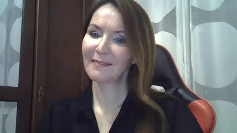 Snapshot of deina_forec6 chatting on December 13, 4:16 pm deina_forec6 online show from December 13, 4:16 pm