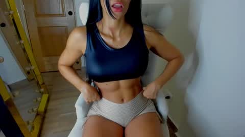 deisymadrid online show from December 7, 11:56 pm