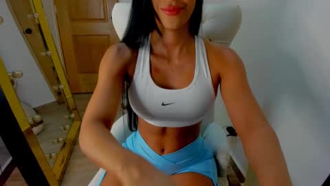 deisymadrid online show from December 20, 11:05 pm