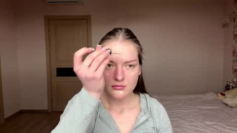 Mila online show from April 9, 11:26 am