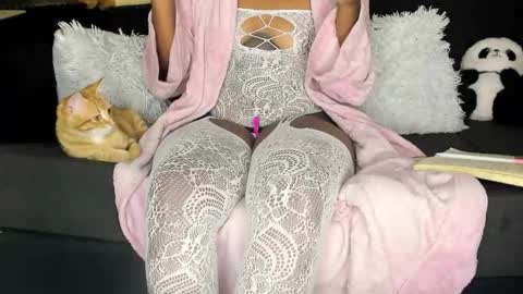 deli_la online show from March 25, 4:49 am