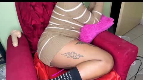 deli_la online show from November 28, 7:17 pm