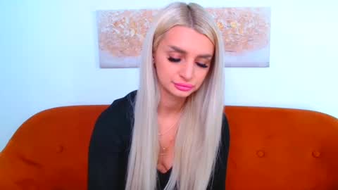 Snapshot of deliciaalove chatting on January 30, 9:47 pm deliciaalove online show from January 30, 9:47 pm