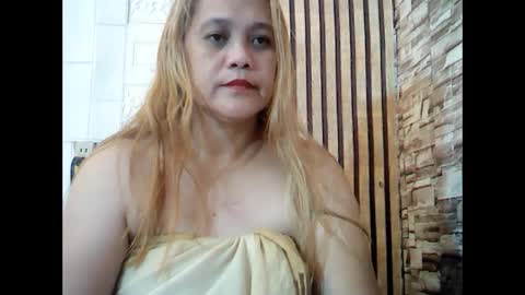Snapshot of deliciousmel4u chatting on December 31, 11:31 am mel online show from December 31, 11:31 am