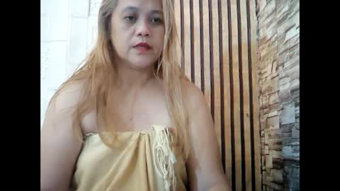 Snapshot of deliciousmel4u chatting on January 1, 9:39 am mel online show from January 1, 9:39 am