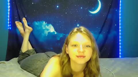 DelilaLove3412 online show from December 20, 2:52 am