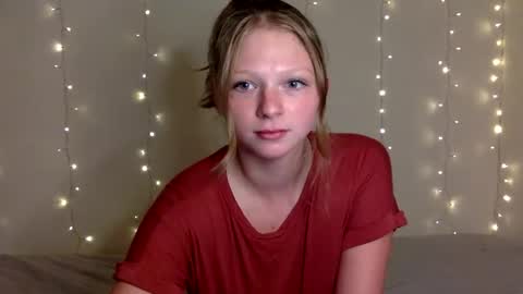 DelilaLove3412 online show from October 14, 9:50 pm