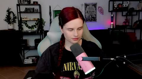 dellacrush_ online show from March 29, 5:12 pm