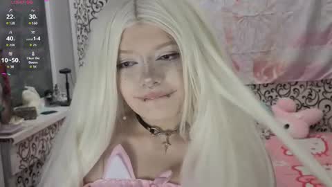 Emily online show from August 7, 4:47 pm