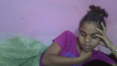 delphine online show from May 25, 6:23 am
