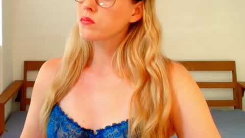 demigoddesslexie online show from January 6, 12:25 am