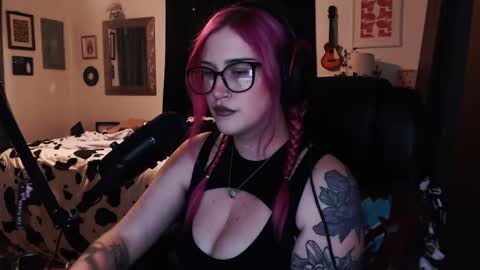 Snapshot of demongf chatting on January 31, 1:54 am Demoness Mina online show from January 31, 1:54 am