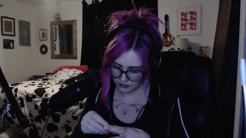 Snapshot of demongf chatting on February 12, 4:54 am Demoness Mina online show from February 12, 4:54 am