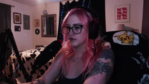 Snapshot of demongf chatting on January 9, 4:08 am Demoness Mina online show from January 9, 4:08 am