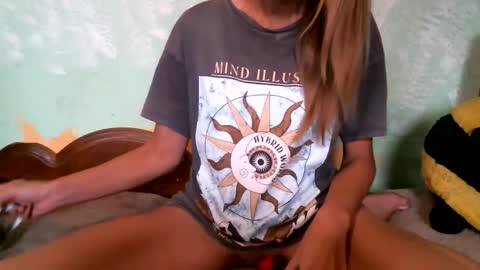 DennisXCarol online show from October 18, 7:22 am