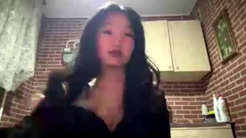 Emma online show from December 19, 3:59 pm