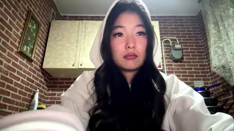 Emma online show from January 6, 5:38 pm