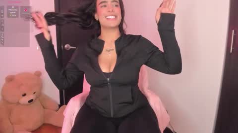 Sophie  online show from March 31, 7:03 pm