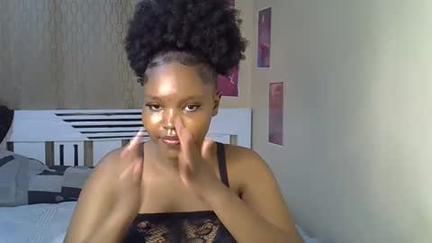 desiredahlia33 online show from April 8, 3:03 pm