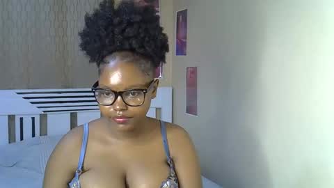 desiredahlia33 online show from March 26, 7:54 am