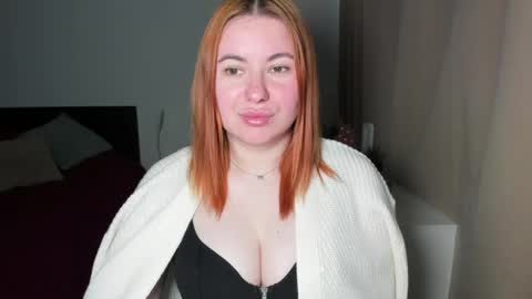 LAYLA online show from May 13, 6:52 am