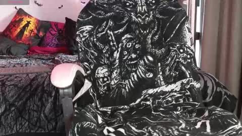 devil_s_bride online show from May 26, 4:17 pm