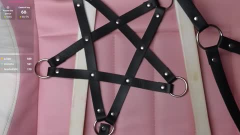 devil_s_bride online show from January 18, 4:53 am