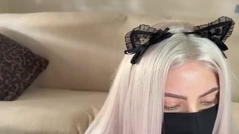 Devil online show from March 25, 12:30 pm