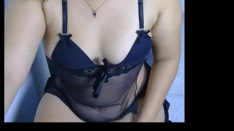 deya09 online show from October 2, 6:35 pm