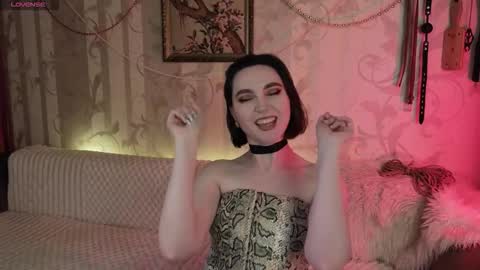 Diana Di Honey online show from February 9, 4:20 pm