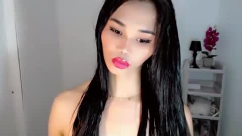Bella online show from May 3, 12:52 pm
