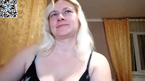 Alena online show from March 26, 8:10 pm