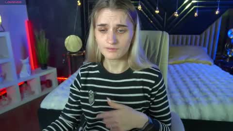 DiamondNina online show from March 23, 8:59 pm