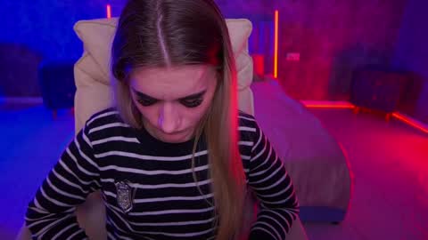 DiamondNina online show from April 16, 9:39 pm