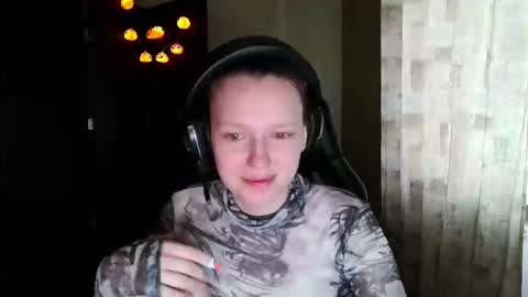 diana_back3 online show from December 14, 12:00 pm