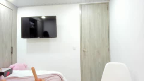 Snapshot of diana_jones_ chatting on September 20, 12:54 am POCA online show from September 20, 12:54 am