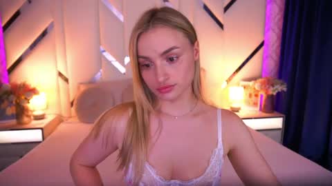 diana_nova online show from May 28, 2:48 pm
