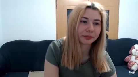 dianasmiey7 online show from March 8, 8:19 am