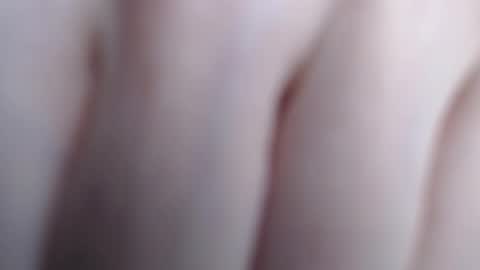 Hi im Alice 3 Im usualy online 03-10 or 17-21 UTC0 online show from December 16, 1:44 am