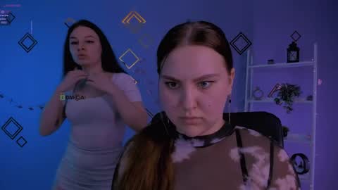 dina_bloom online show from May 11, 9:22 am