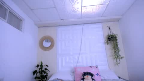 DINA online show from May 21, 5:55 pm