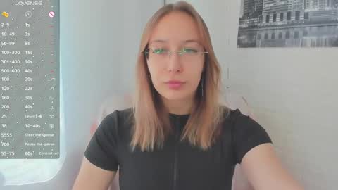 Dina online show from April 3, 7:39 am