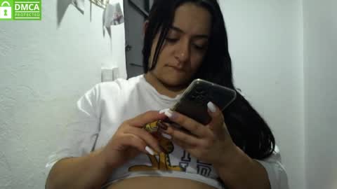 Snapshot of dirtyymom chatting on September 14, 4:54 am dirtyymom online show from September 14, 4:54 am