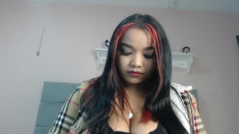 disyamil_pineda online show from April 7, 3:30 am