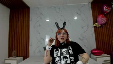 dita bundy online show from May 23, 2:10 am