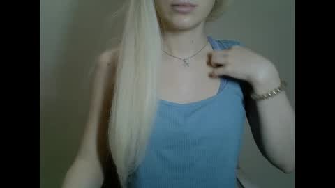 DitaMilton online show from January 10, 3:06 pm