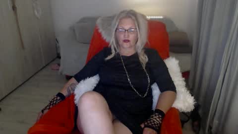 Alexxa online show from May 20, 12:18 am